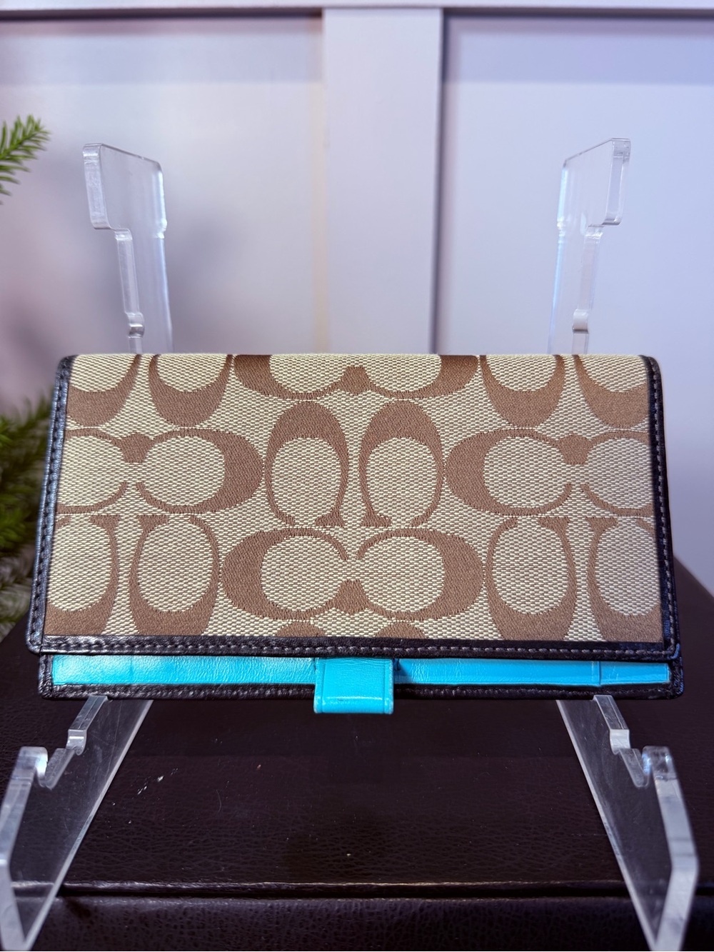 Coach Signature Canvas Checkbook
Wallet Brown Tan Trim